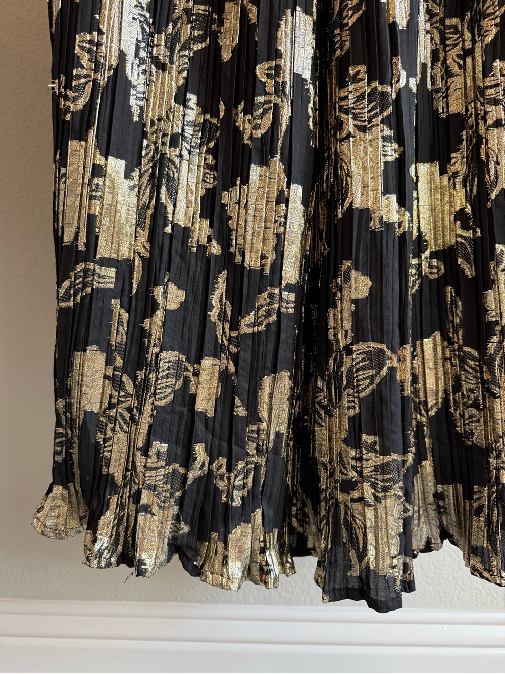 Anthropologie Hutch Mabel Foil Pleated Jumpsuit - Picture 7 of 10